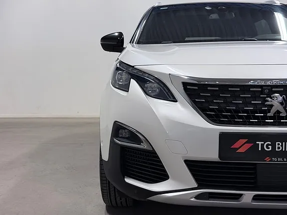 Peugeot 5008 2017 photo 4