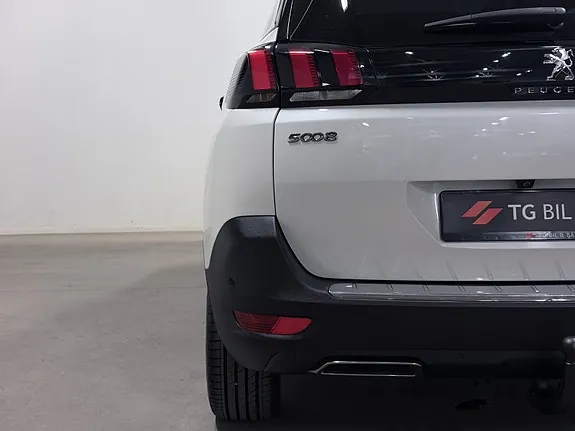 Peugeot 5008 2017 photo 5
