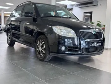 Skoda Fabia 2008 photo 3