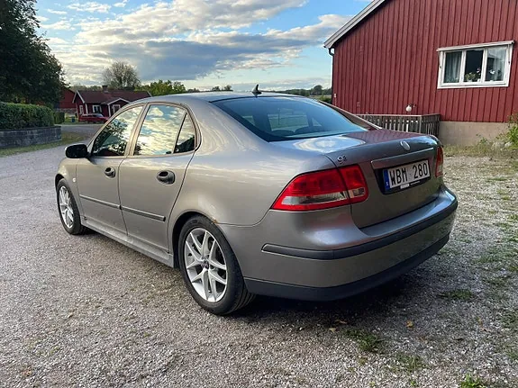 Saab 9-3 2004 photo 3