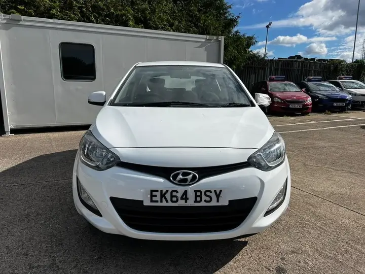 Hyundai I20 2014 photo 2