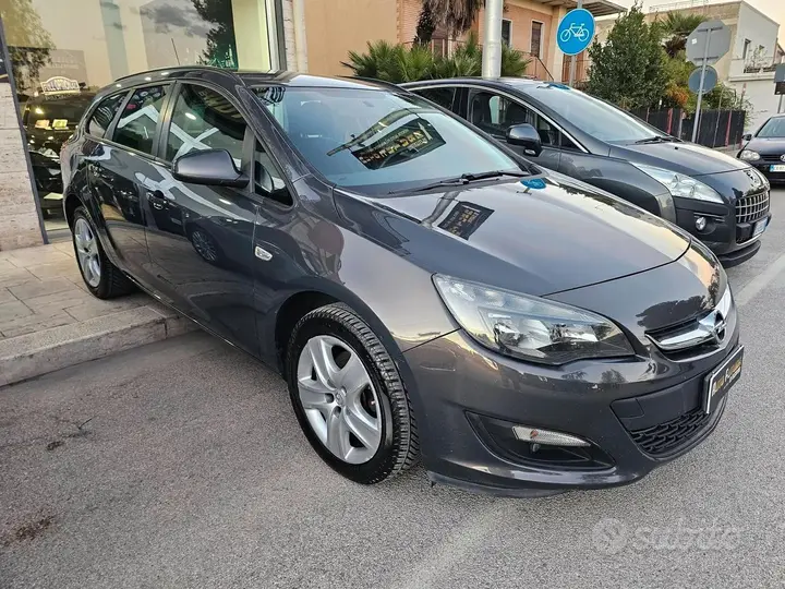 Opel Astra 2015 photo 3