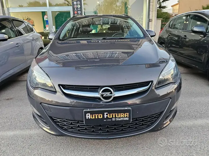 Opel Astra 2015 photo 2