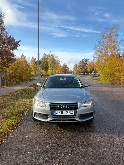 Audi A4 2010 photo 3