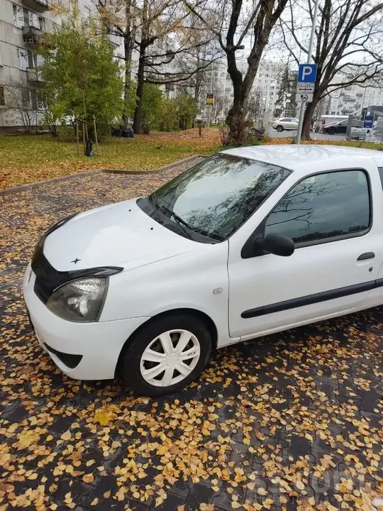 Renault Clio 2008 photo 3
