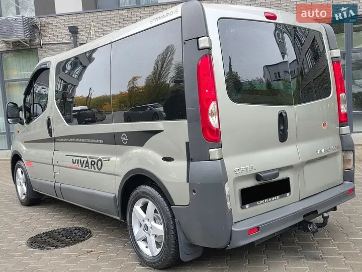 Opel Vivaro 2007 photo 3