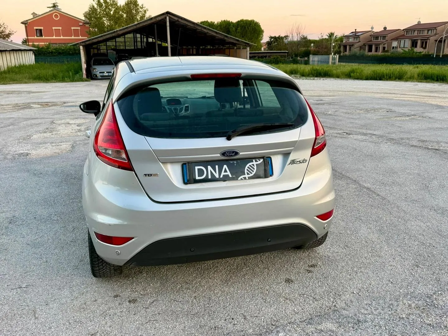 Ford Fiesta 2011 photo 5