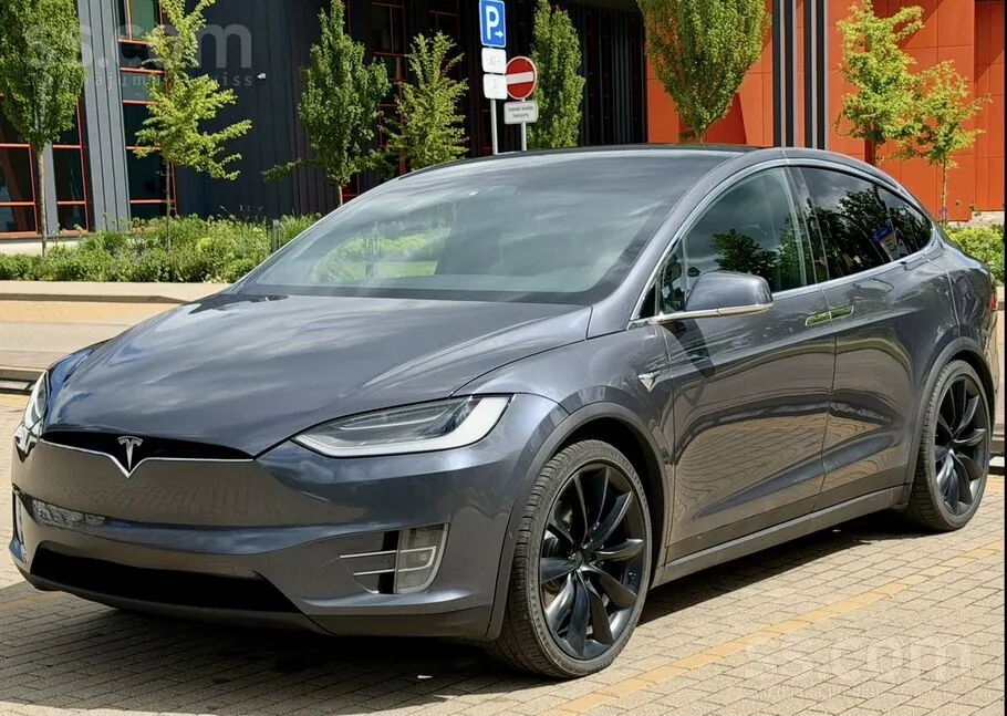 Tesla Model X