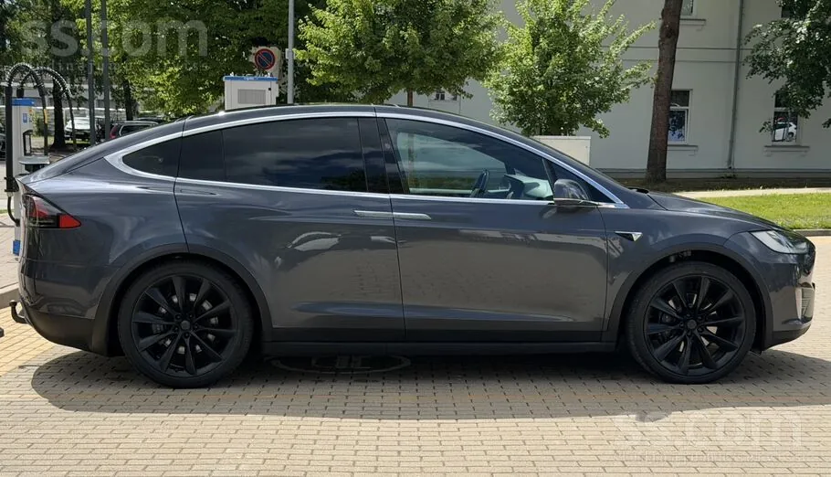 Tesla Model X 2019 photo 3