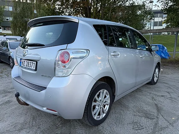 Toyota Verso 2010 photo 5