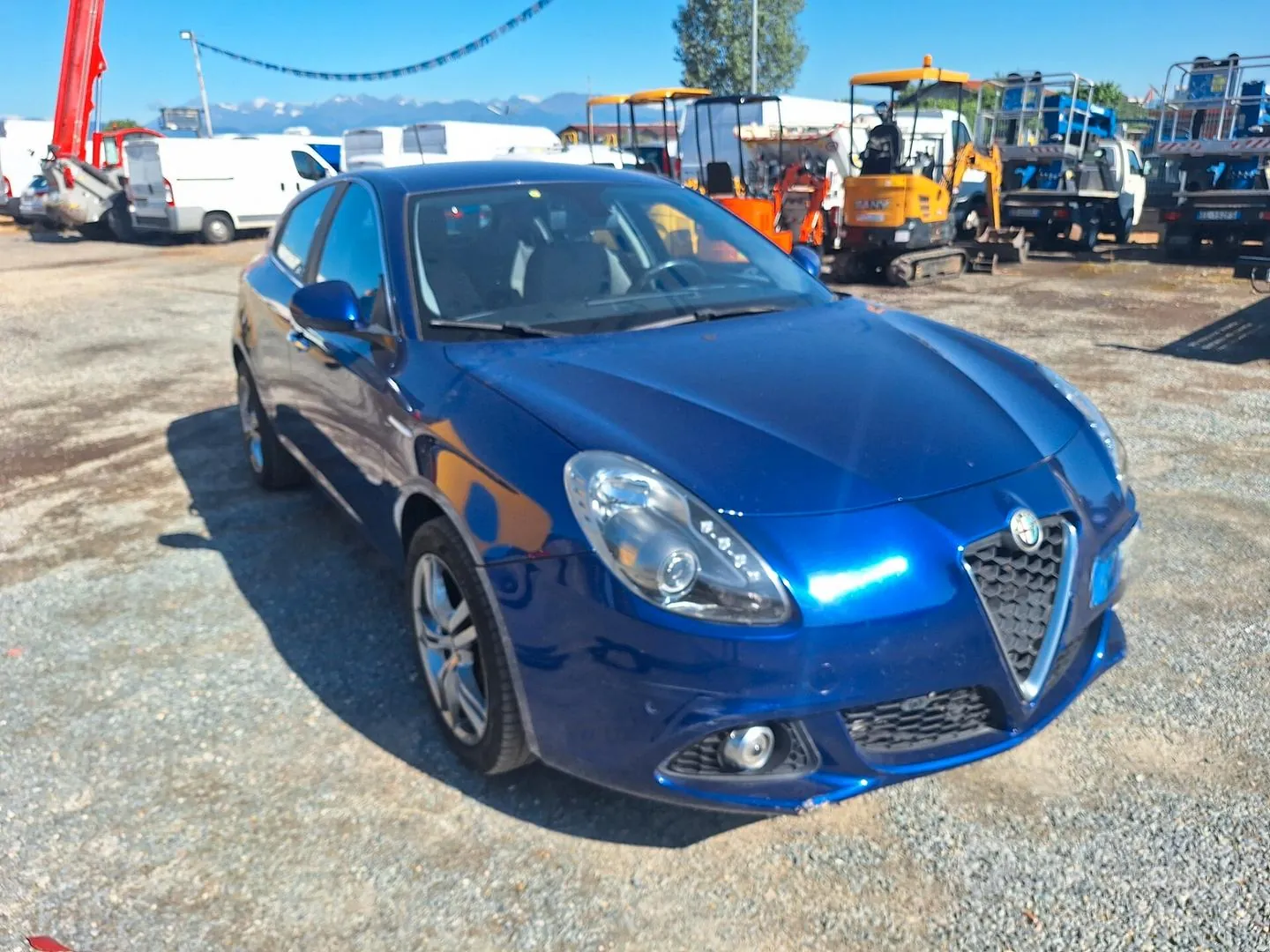 Alfa Romeo Giulietta 2014 photo 2