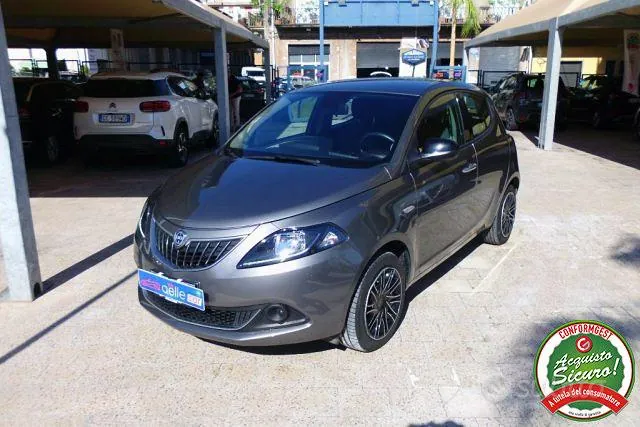 Lancia Ypsilon 2022 photo 3