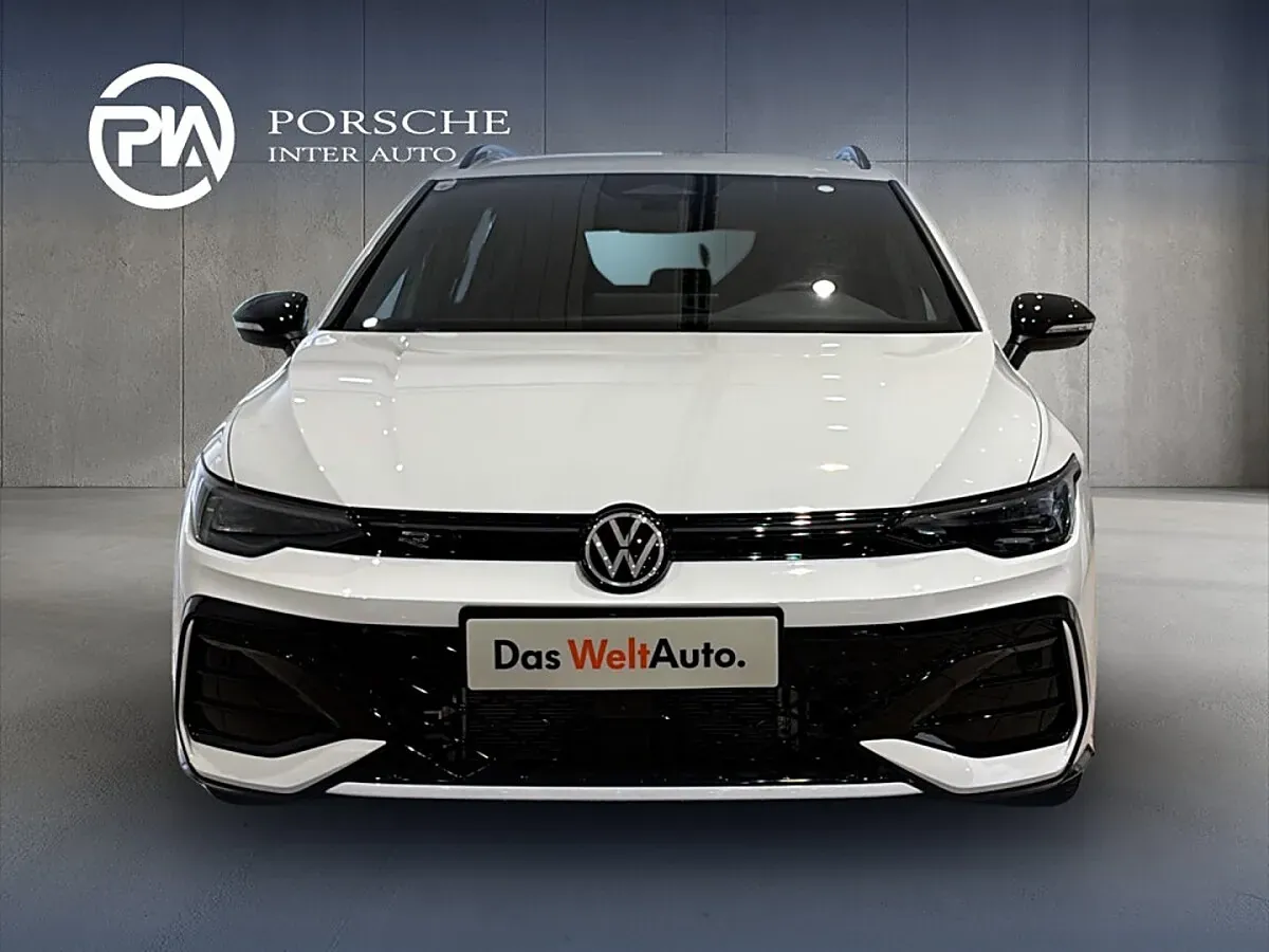 Volkswagen Golf 2026 photo 2