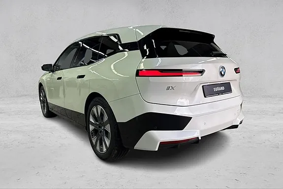 BMW Ix 2022 photo 3