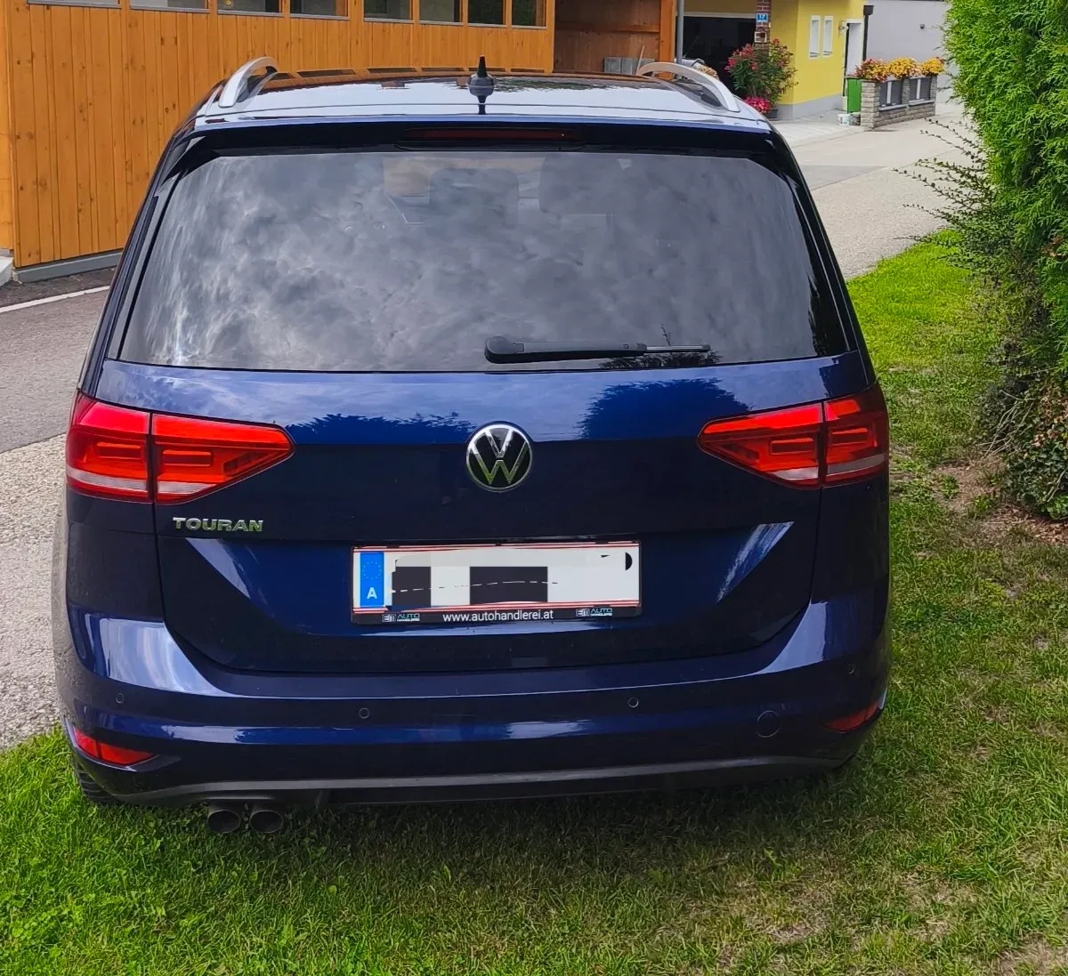 Volkswagen Touran 2021 photo 3