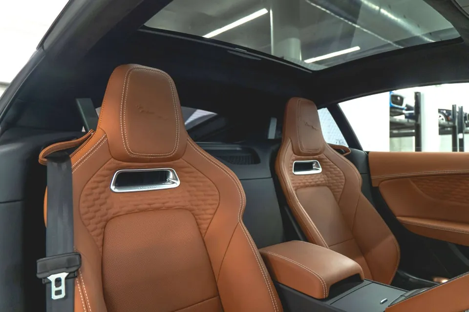 Jaguar F-Type 2024 photo 3