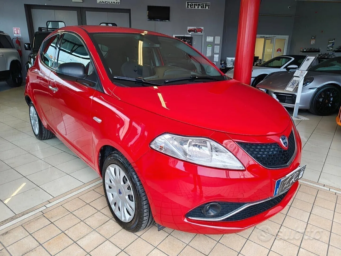 Lancia Ypsilon