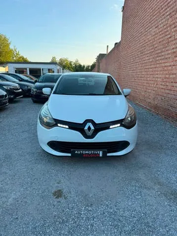 Renault Clio 2015 photo 2