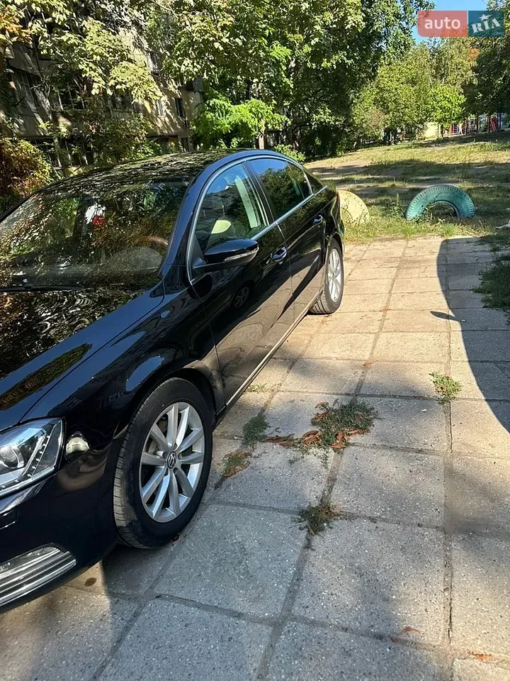 Volkswagen Passat 2014 photo 3