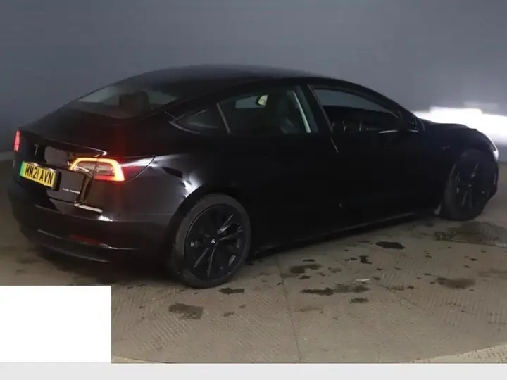 Tesla Model 3 2021 photo 3