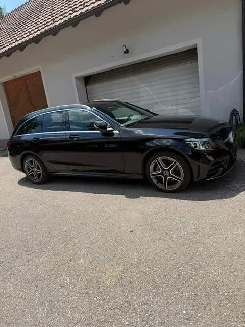 Mercedes-Benz C-Class 2018 photo 2