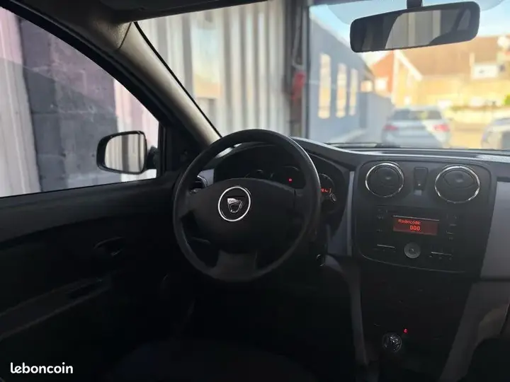 Dacia Logan 2014 photo 5