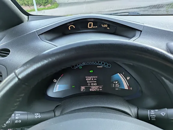 Nissan Leaf 2015 photo 5