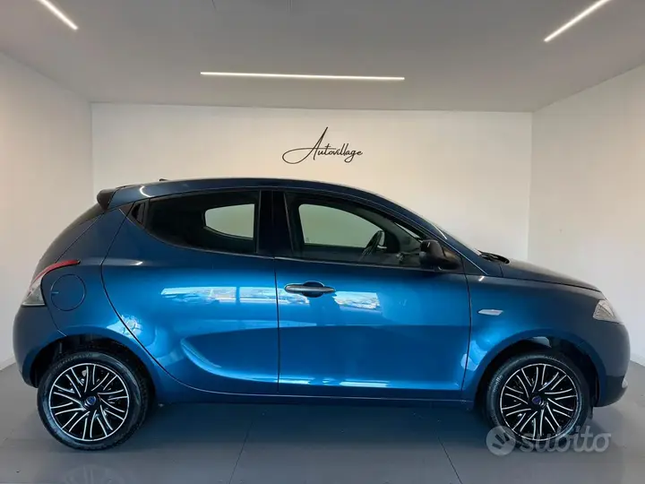 Lancia Ypsilon 2023 photo 4