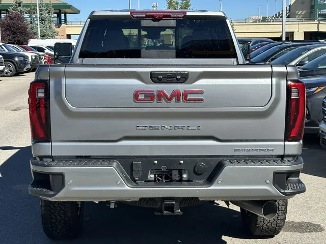 GMC Sierra 3500Hd 2026 photo 5