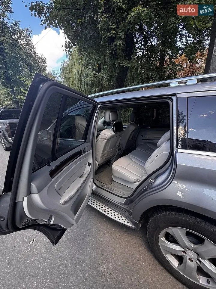 Mercedes-Benz Gl-Class 2010 photo 5