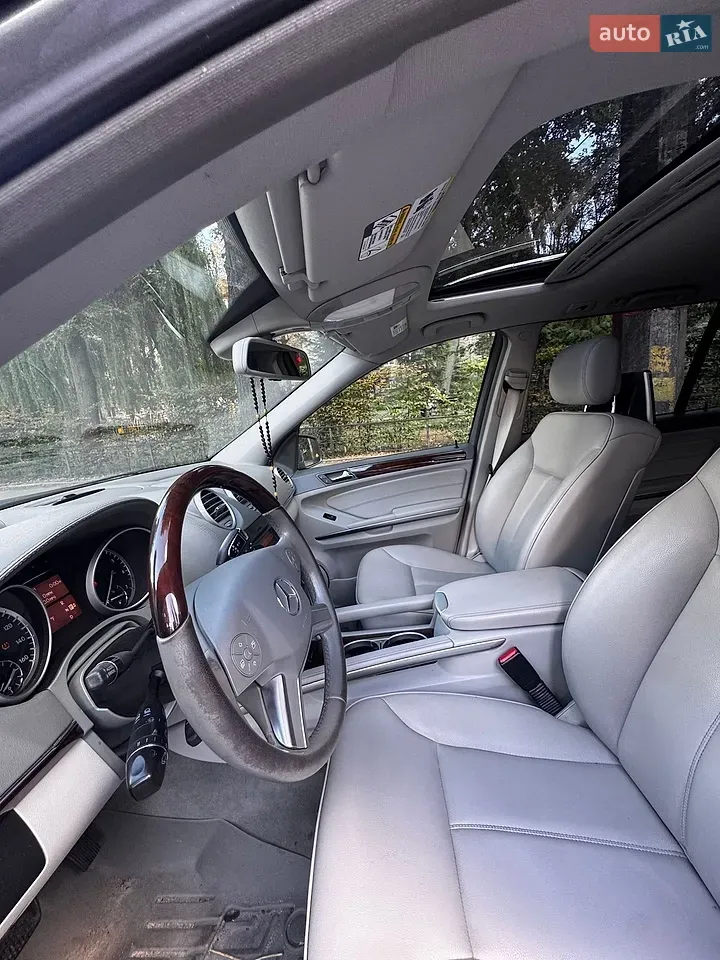 Mercedes-Benz Gl-Class 2010 photo 3