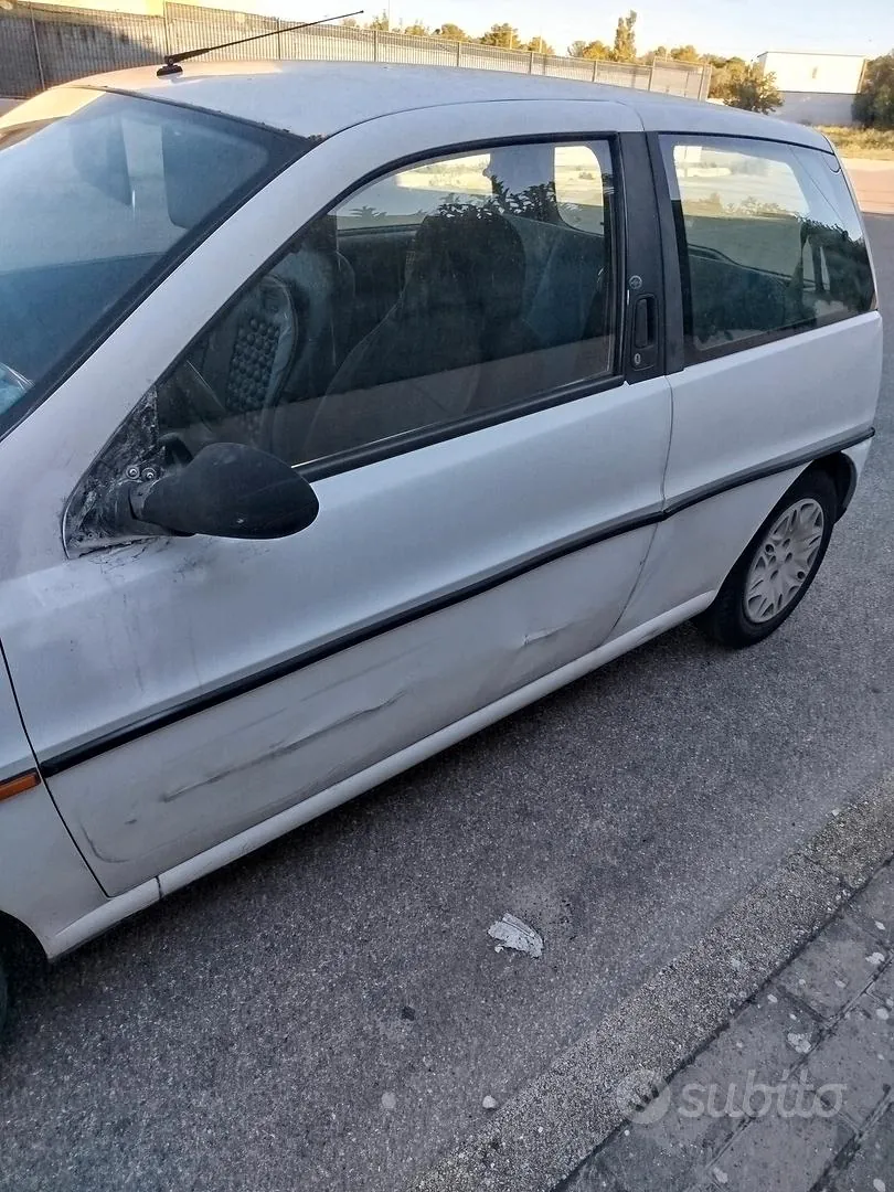 Lancia Ypsilon 1997 photo 3