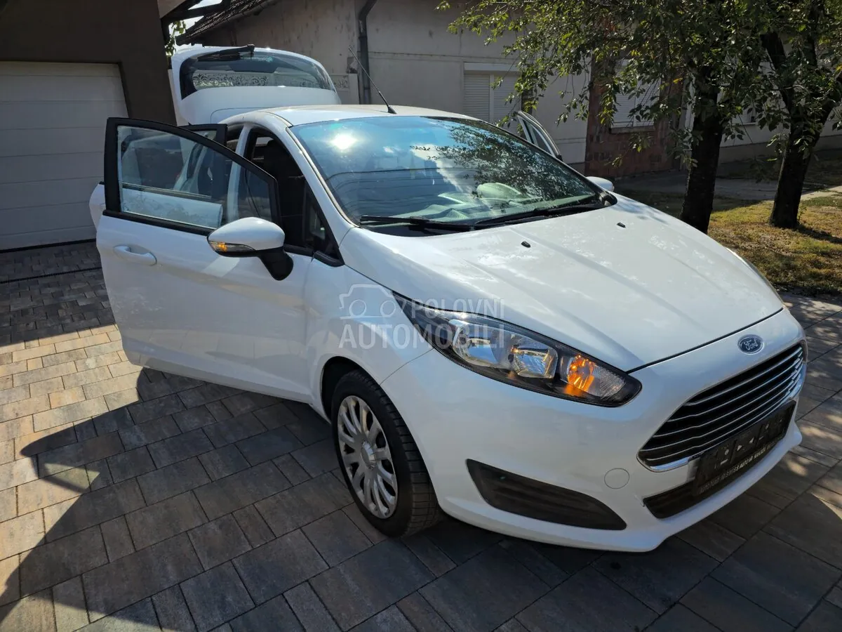 Ford Fiesta 2014 photo 3
