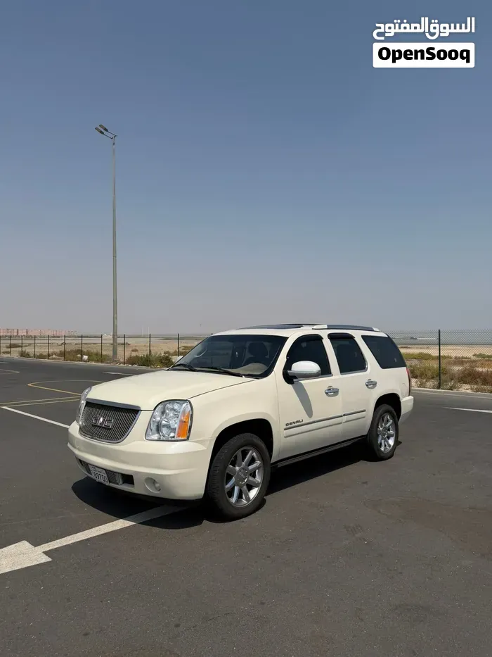 GMC Yukon 2012 photo 5