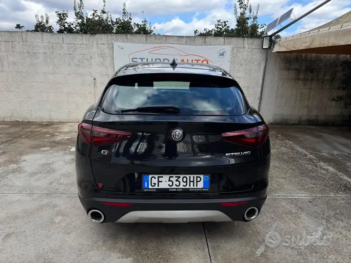 Alfa Romeo Stelvio 2021 photo 5