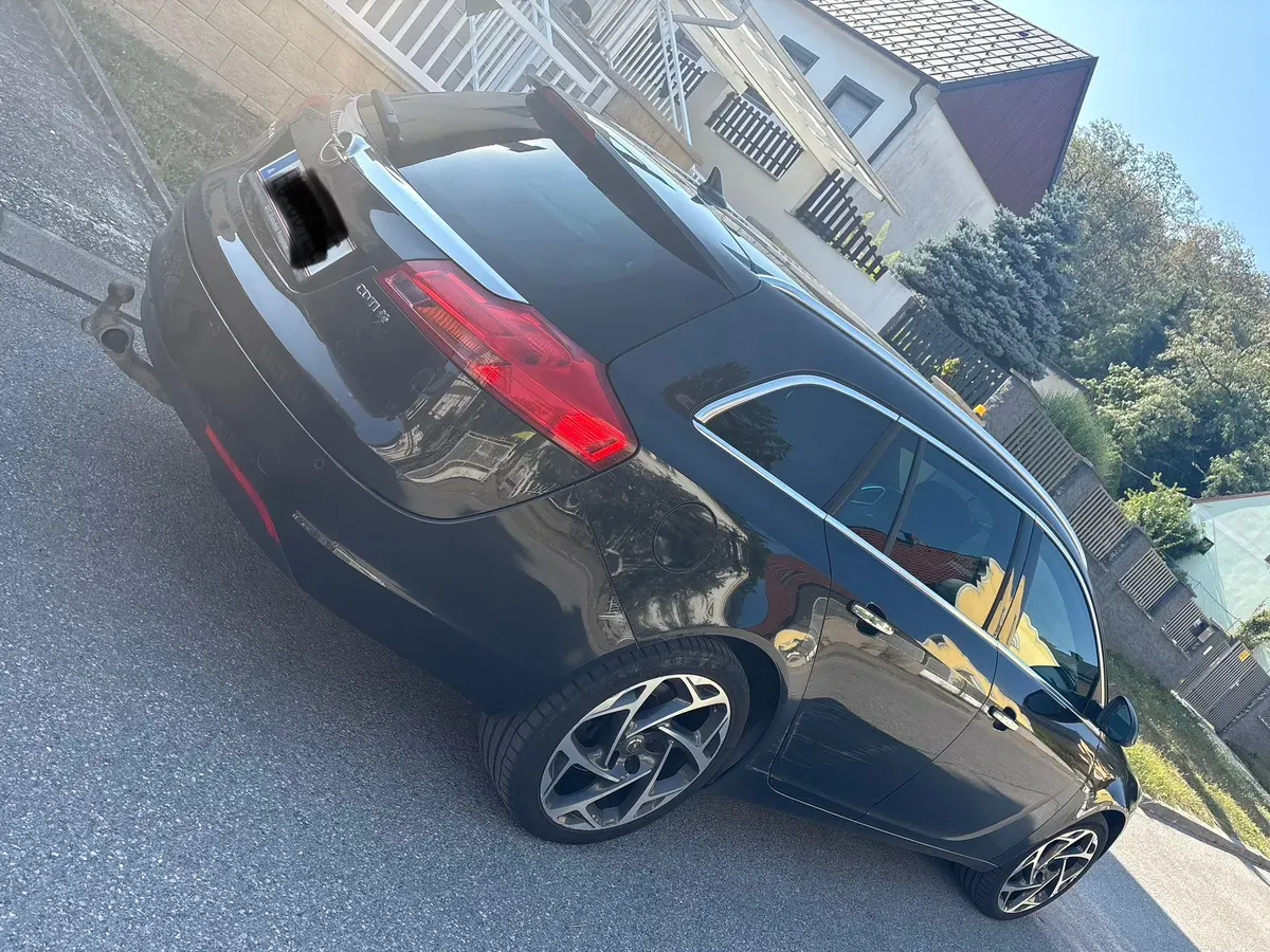 Opel Insignia 2010 photo 3