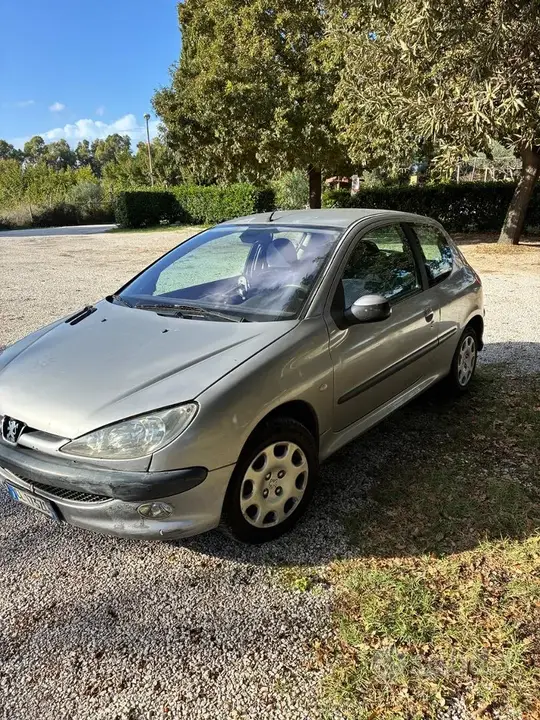Peugeot 206 2004 photo 2