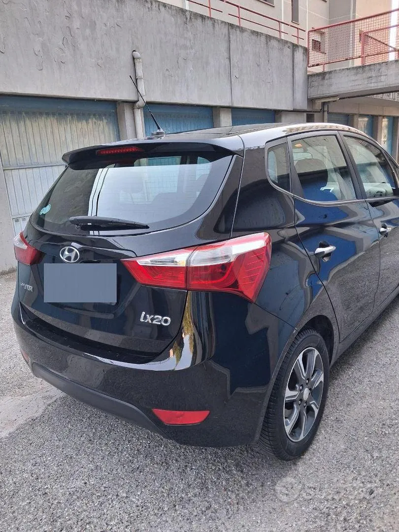 Hyundai Ix20 2015 photo 2