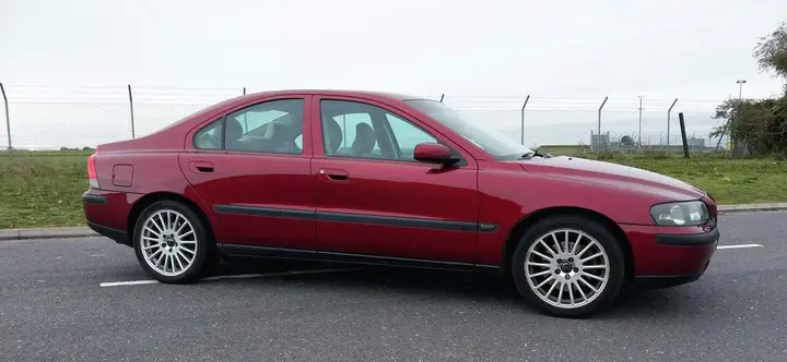 Volvo S60 2004 photo 2