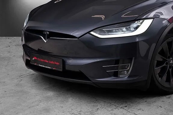 Tesla Model X 2019 photo 2