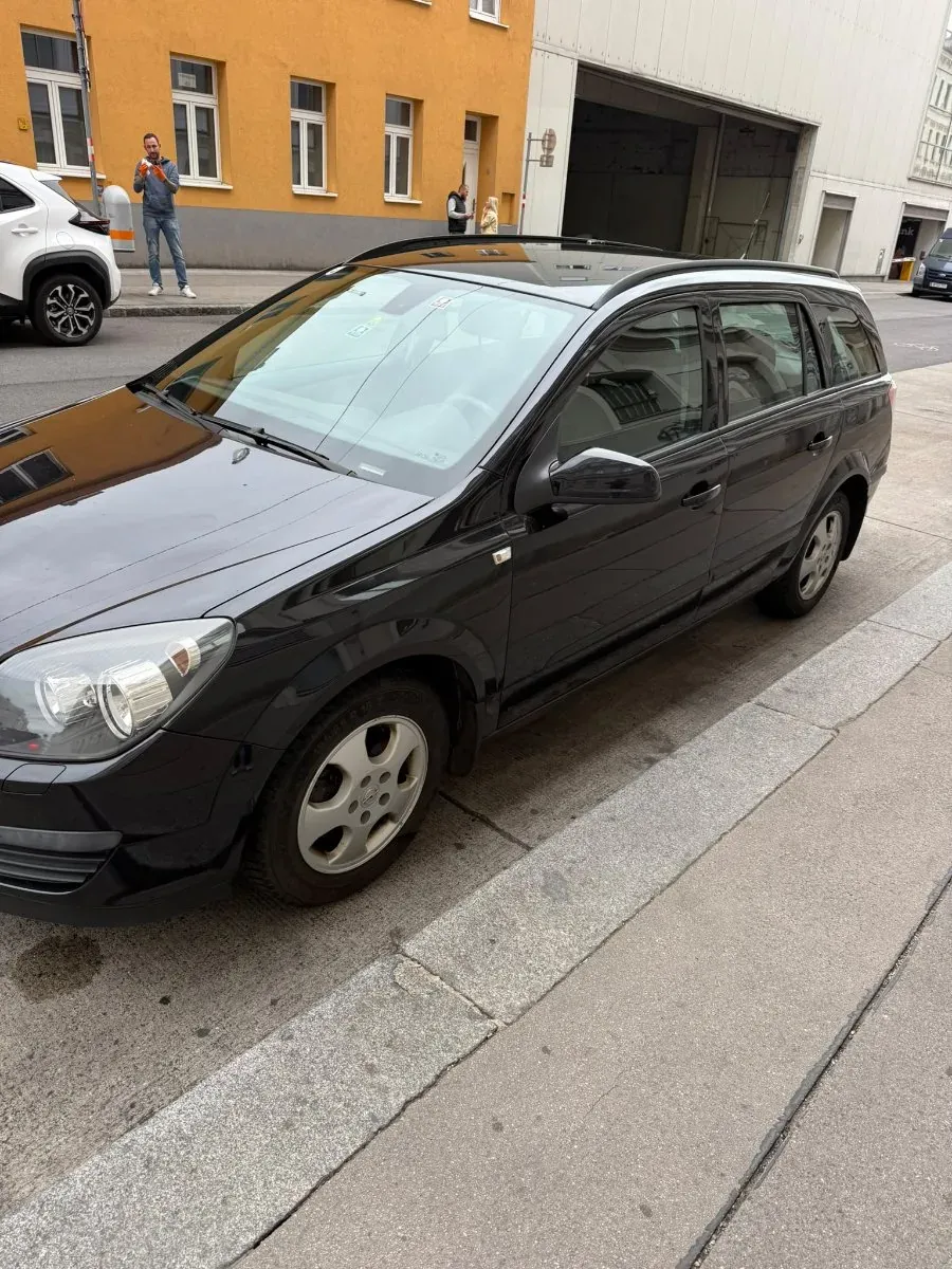Opel Astra 2007 photo 2