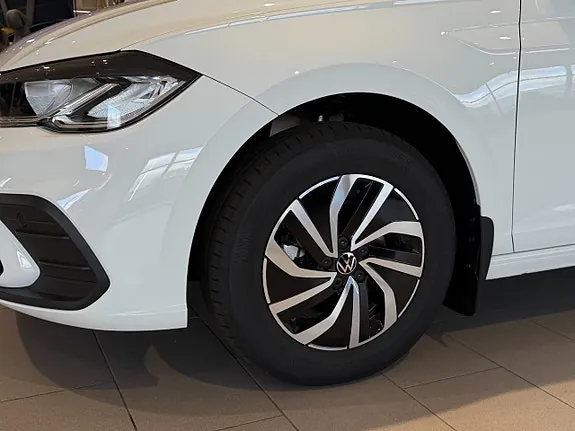 Volkswagen Polo 2027 photo 3
