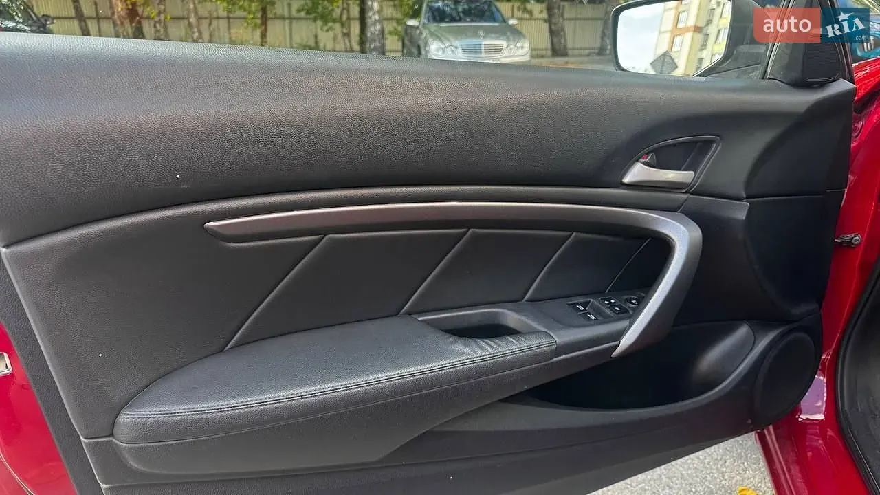 Honda Accord 2010 photo 3