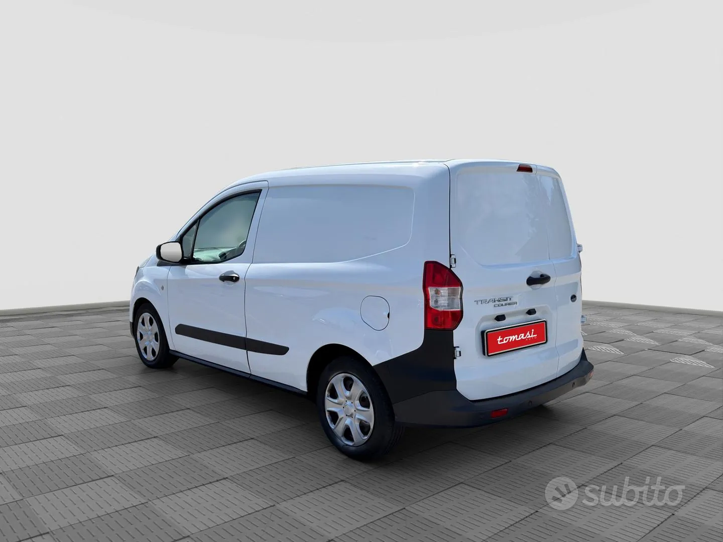 Ford Transit Courier 2023 photo 3