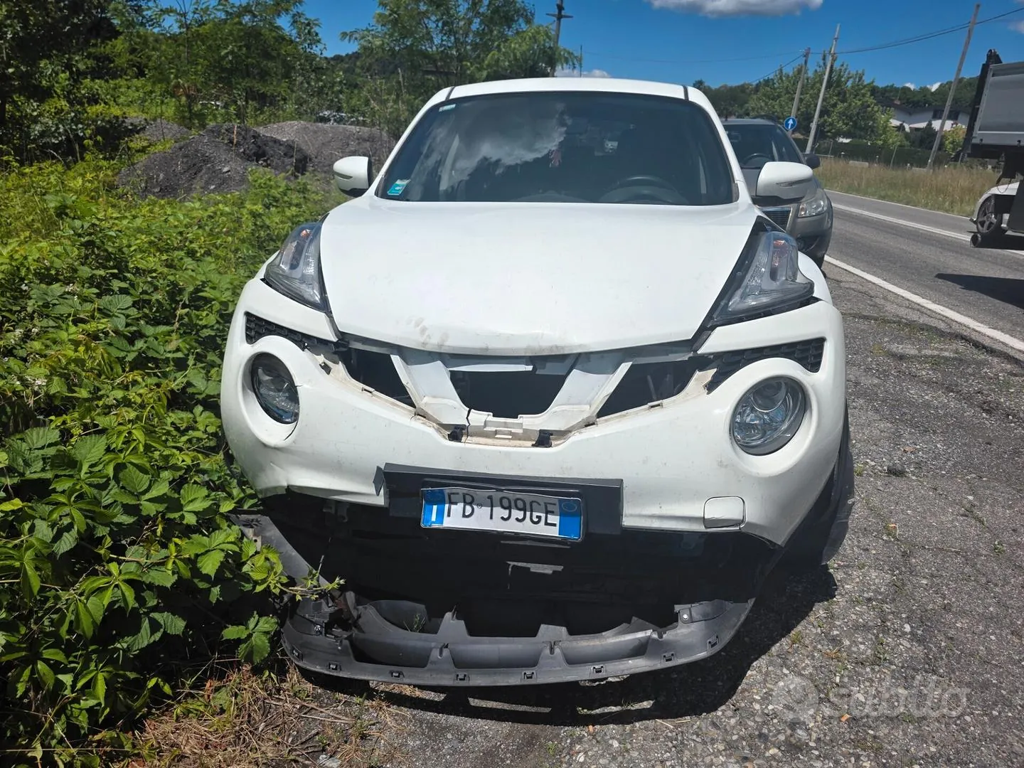 Nissan Juke 2015 photo 2