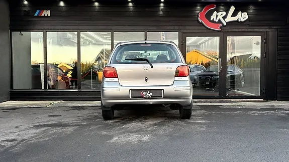 Toyota Yaris 2004 photo 5
