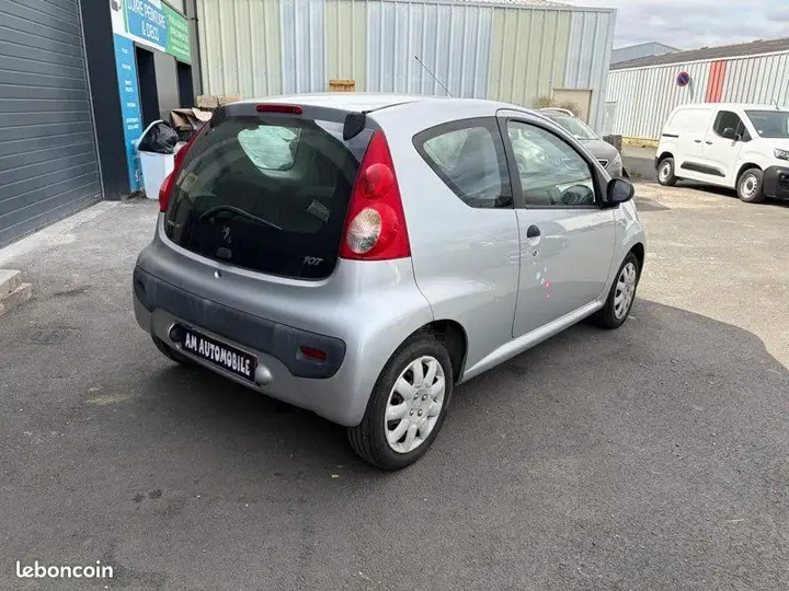 Peugeot 107 2007 photo 3