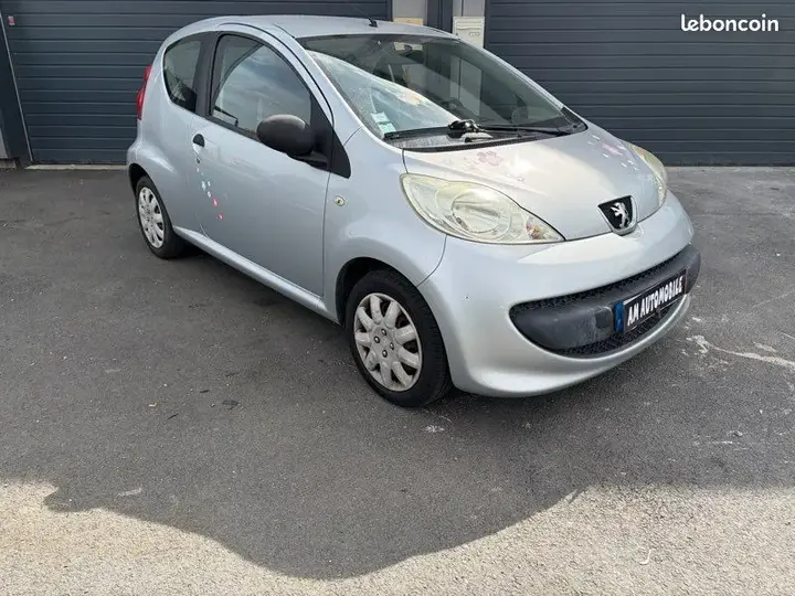 Peugeot 107 2007 photo 2