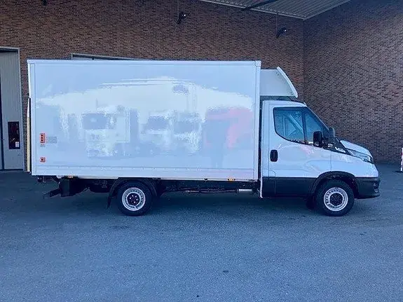 Iveco Daily 2024 photo 4