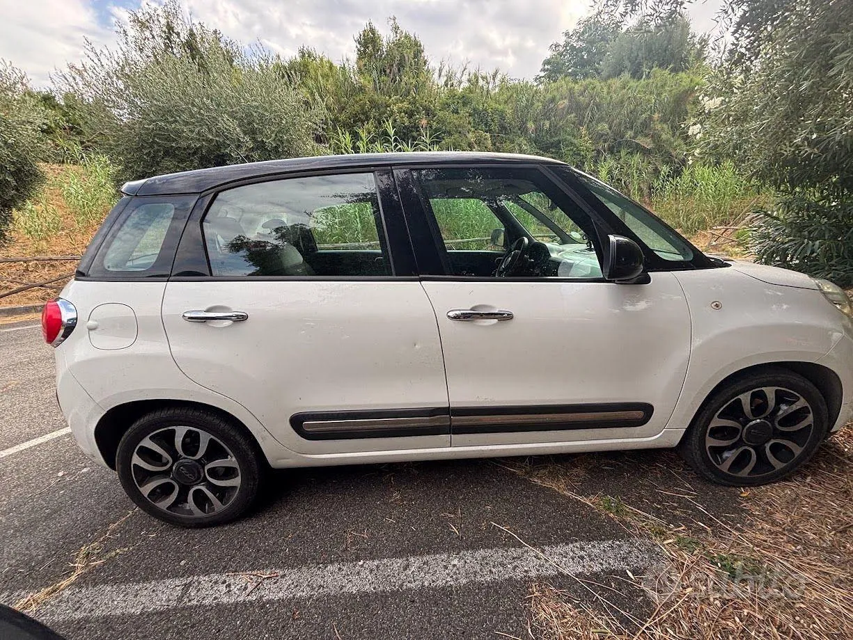 Fiat 500L 2013 photo 3